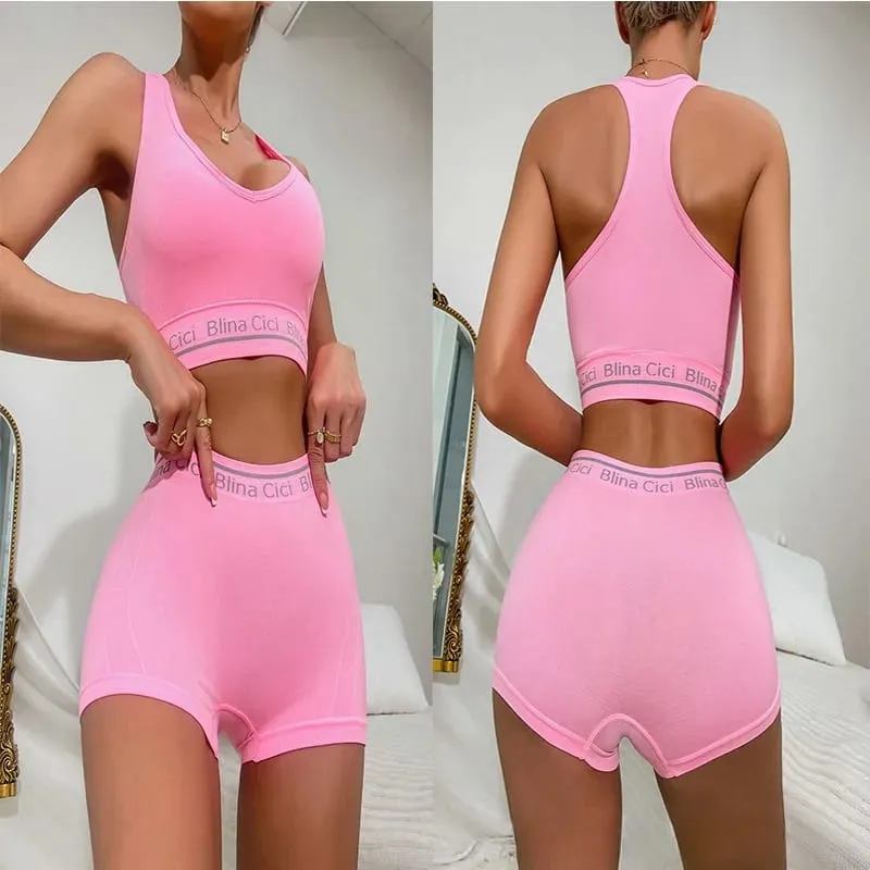 Women's Letter Print 2 Piece Scoop Neck Bra and Mid Rise Boyshort Lingerie Set