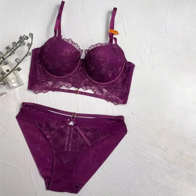 högkvalitativa sexiga spetsar dam-bh:ar och kort tvådelat set push up B C D kupa tråd sommarunderkläder underkläder svart vit lila