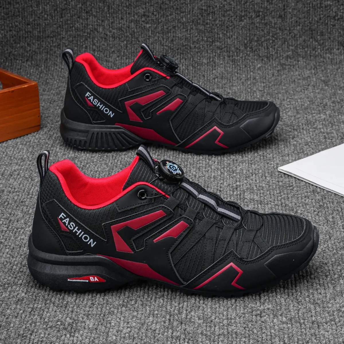 Men's Outdoor Casual Shoes Everyday Casual Running Shoes for Men Sizes 39 to 47