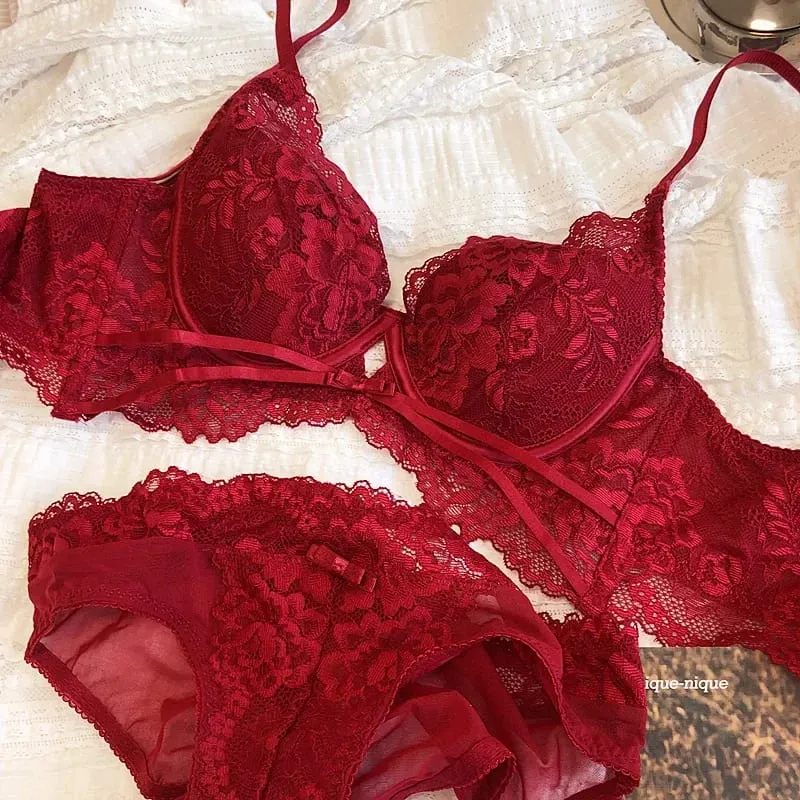 2 pièces été mince tasse soutien-gorge Sexy dentelle creux ensemble de sous-vêtements pour les femmes broderie française Lingerie Push Up brassière culotte ensemble