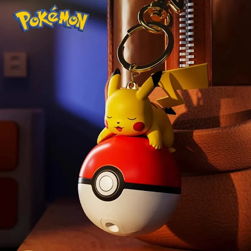 Pokemon Söt Glödande Serie Charm PokeBall Nyckelring Modell Docka Pikachu Piplup Bulbasaur Actionfigur Tecknad väska Tillbehör Present