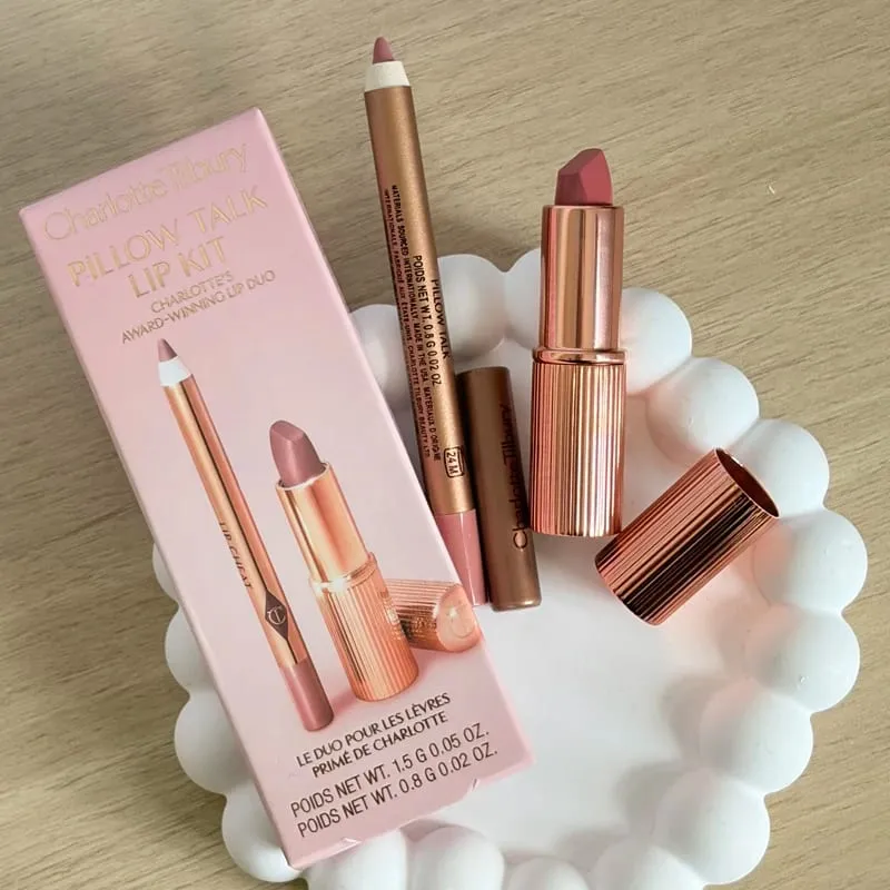 Charlotte CT Lip & Cheek Blush Balm Blush Stick Mat Concealer Flydende let at blande for en jævn naturlig finish Tilbury Makeup Sets