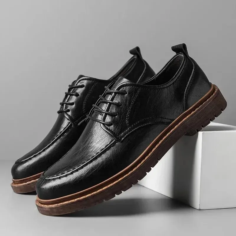 Autumn New Men Leather Casual Shoes Brogue Luxurious Handmade Genuine Leather Work Boots Business Casual Sneakers