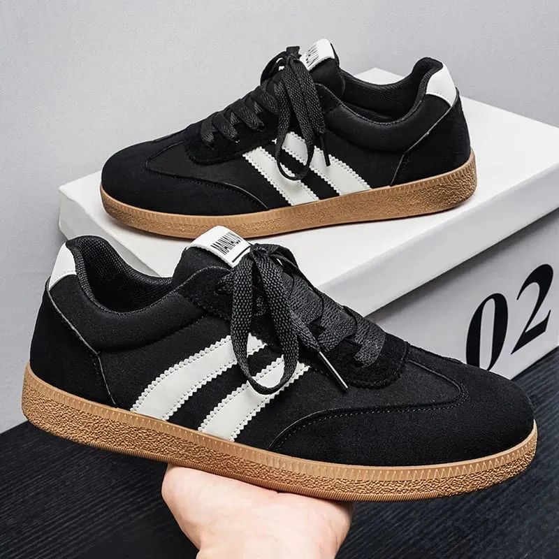 A Pair of Skateboard Shoes Shoes for men German Training Shoes Men's tennis shoes Men'S Fashionable Sports And Leisure Shoes