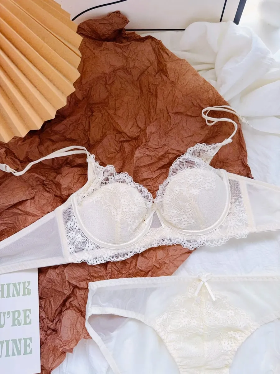 Sexy Black Lace Lingerie Set with Underwire Comfortable Lift for Larger Busts