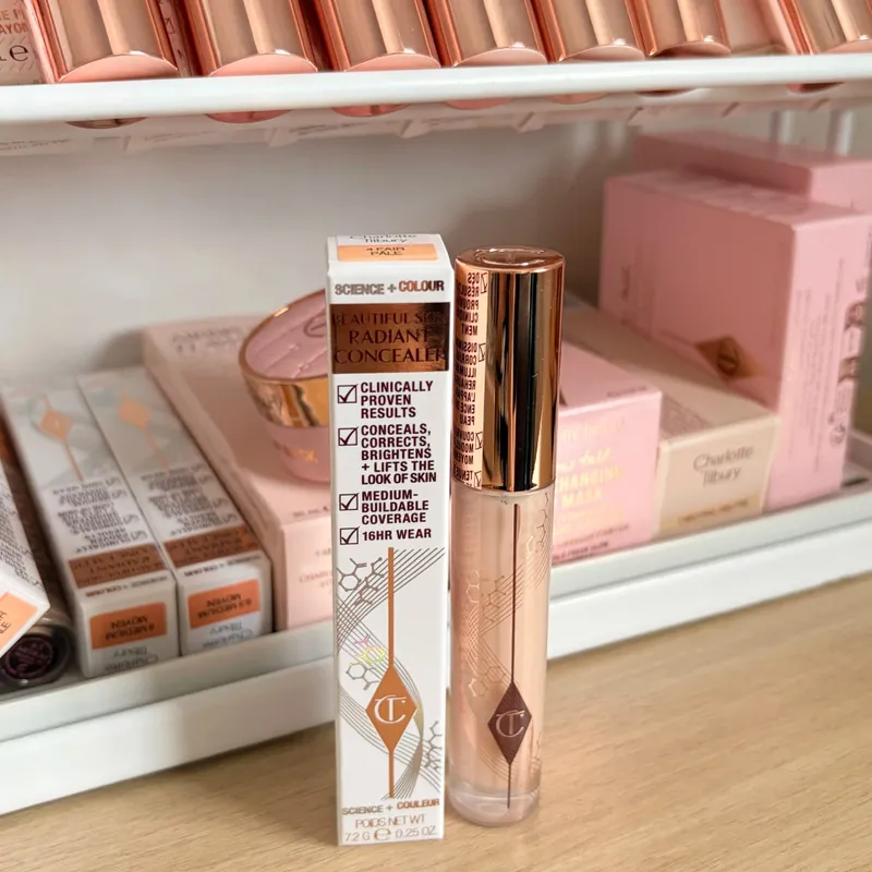 Charlotte CT Lip & Cheek Blush Balm Blush Stick Mat Concealer Flydende let at blande for en jævn naturlig finish Tilbury Makeup Sets