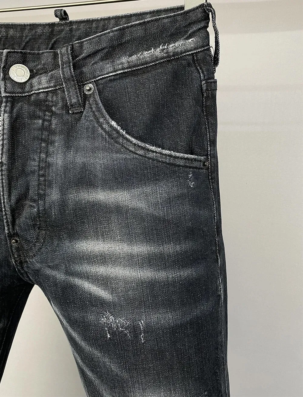 new Europe design style Men Jeans SLIM button Coolguy Long Pants Straight Pockets Hole black top quality D2 jeans pant 981