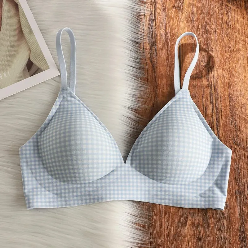 Elegant Seamless Bralette Small Bust Gathering Anti-Sagging Thin Adjustable Straps Wirefree Comfort Fit UK Light Support Bra Set