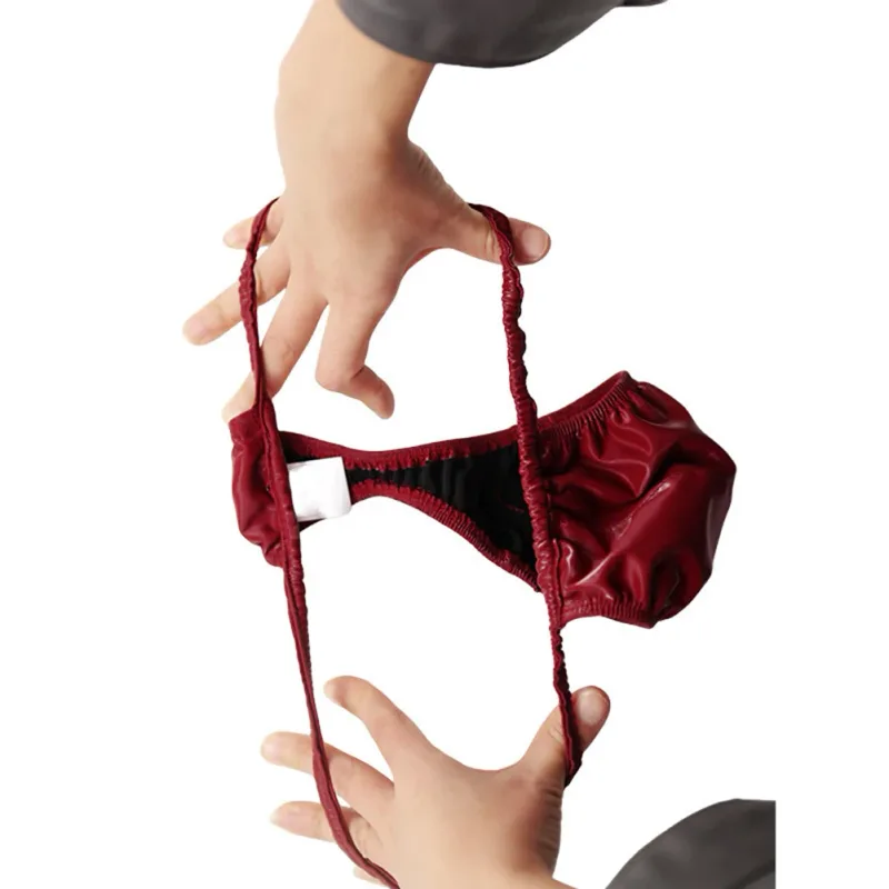 Sexiga män PVC glänsande U konvex pouchtrosor Lågväxt G-string Latexolja Glossig Sexig stringtrosa Carapace U Bulge Underkläder