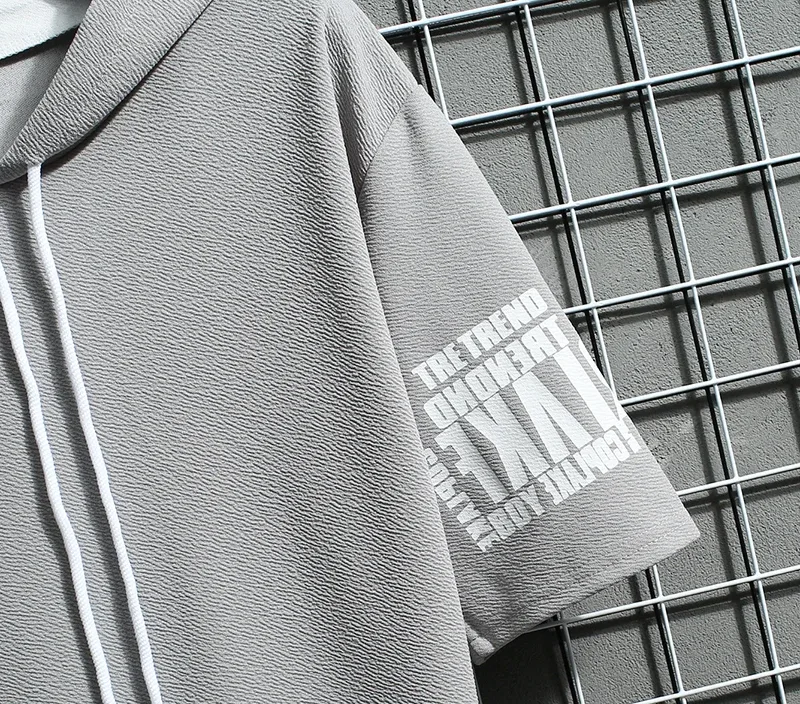 Hoodie Pria Fashion Jepang Pakaian Pria Musim Panas Atasan Bertudung Gambar Cetak Pakaian Jalanan Harajuku Kasual Kartun Kaus Pria Lengan Pendek