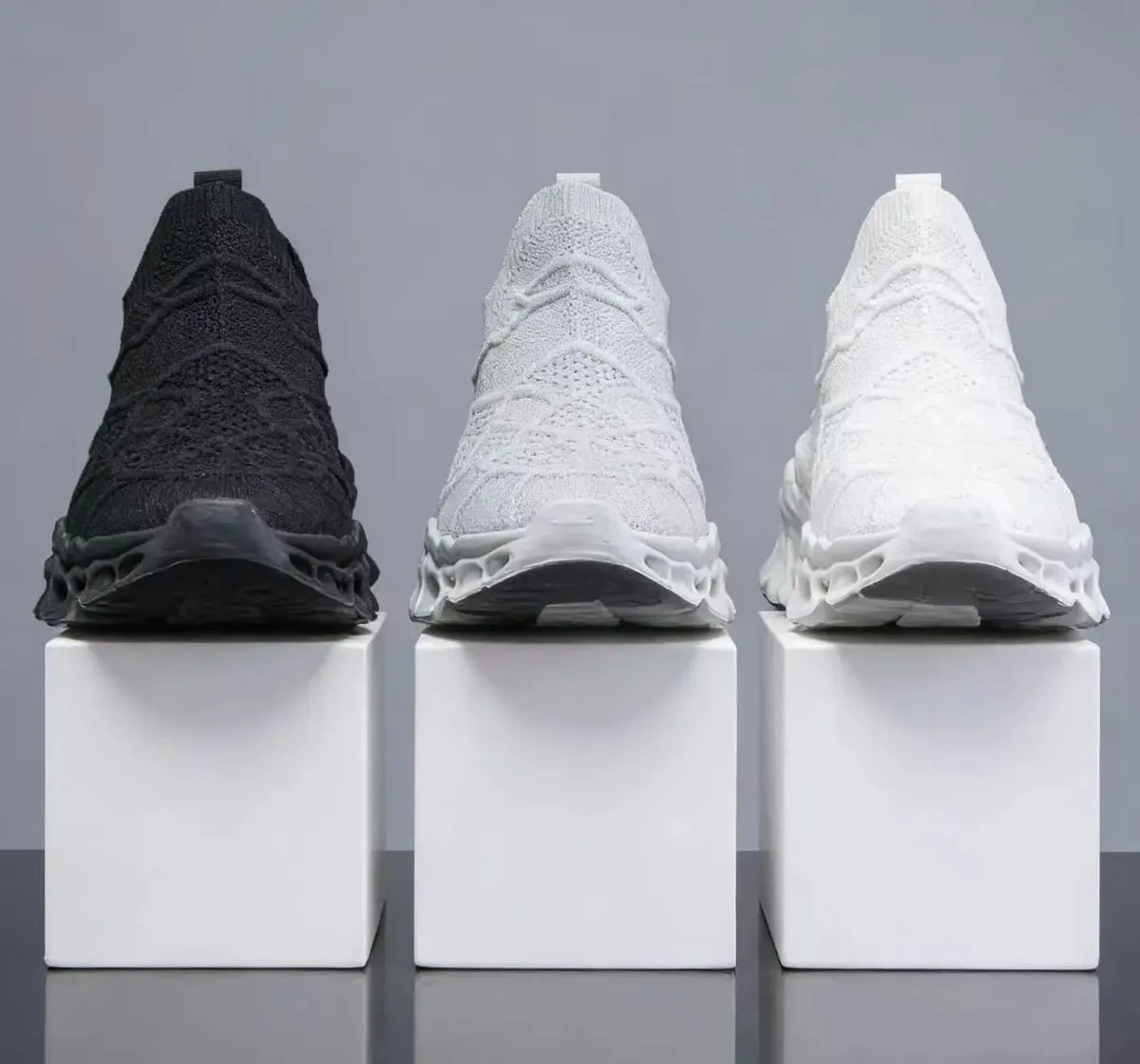 Men's Stylish Lightweight Casual Sneakers New Style Mesh Breathable Blade Sole Comfortable Fashionable Men's Footwear
