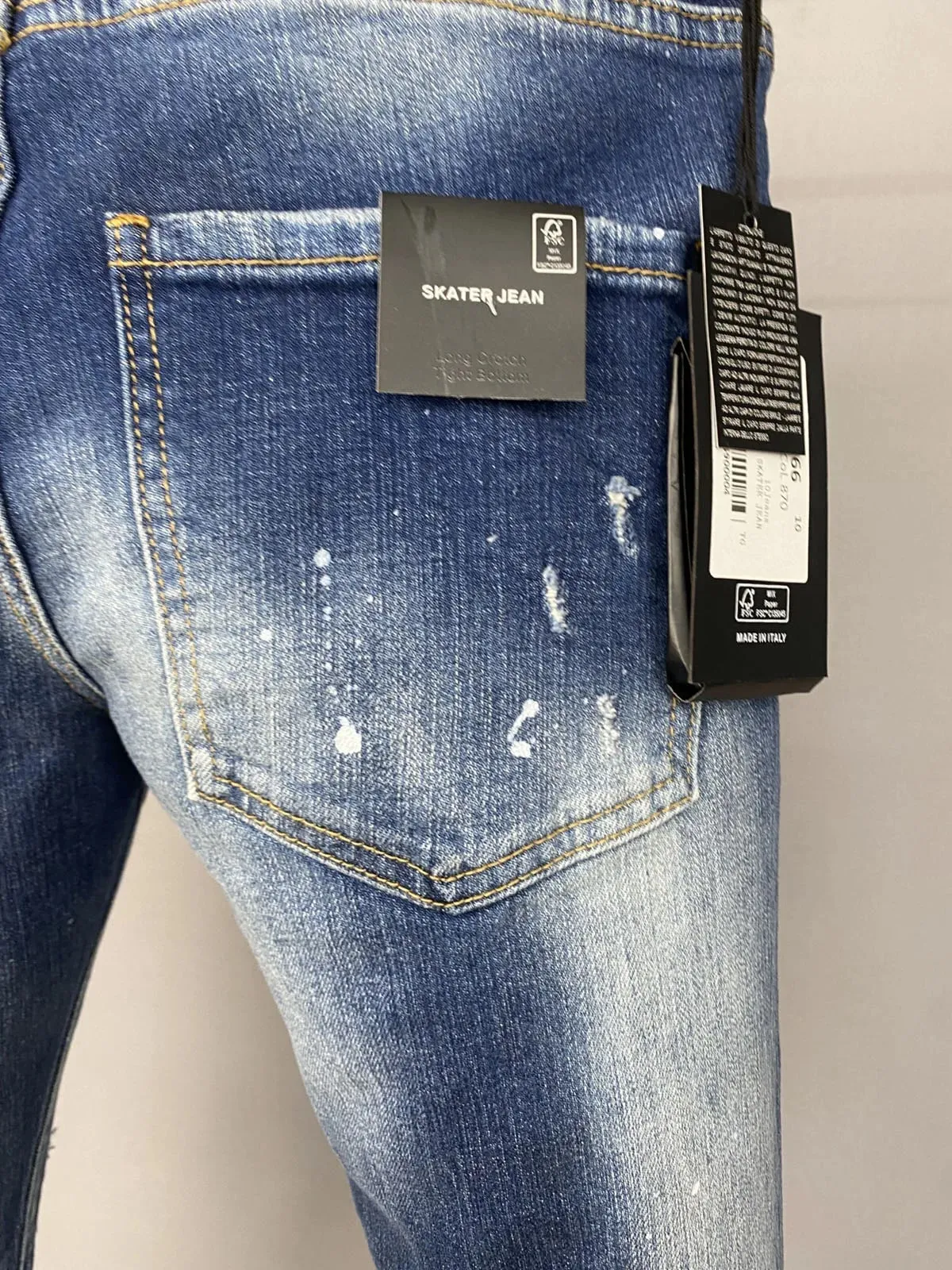 new Europe design Men Jeans Denim Pants Designer slim Coolguy Cotton blue best quality button Pocket Stretch D2 jeans pant