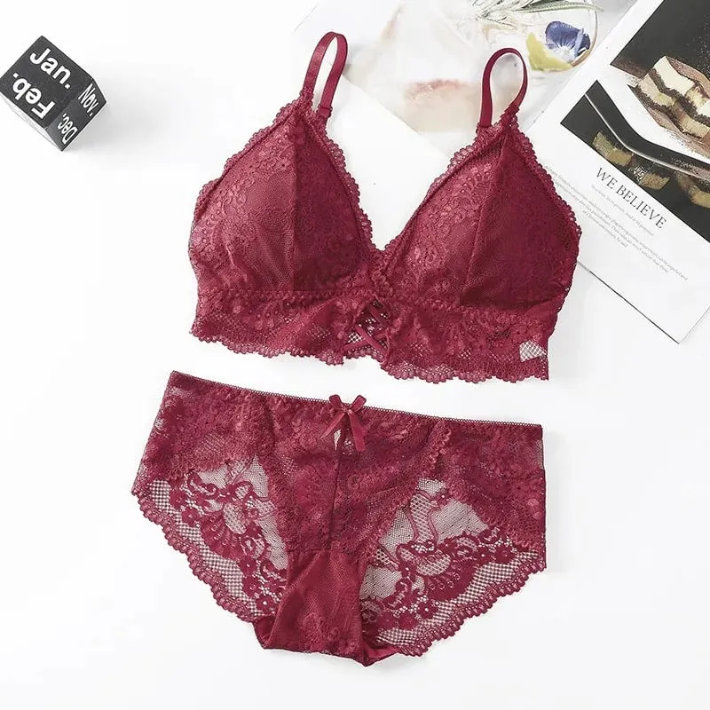 Lace Bra Set for Women Wirefree Bralette Front Criss‑Cross Floral Lace Underwear Sexy Lingerie 2‑Piece Bra And Panty Kit