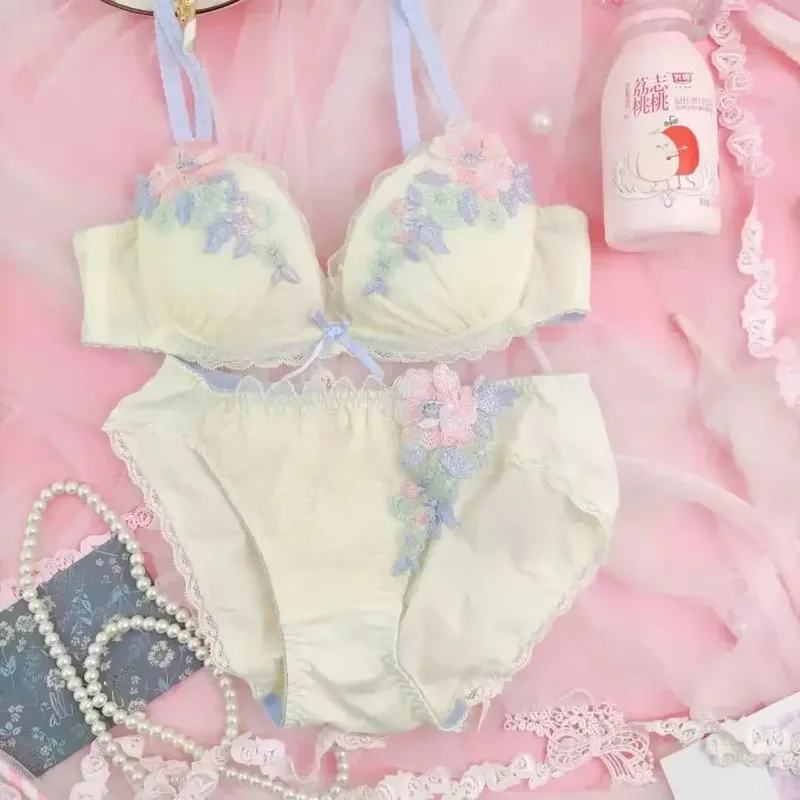 Sweet Lolita Lingerie Set: Floral Lace Applique Push Up Bra & Panty Set Cute Sexy Underwear