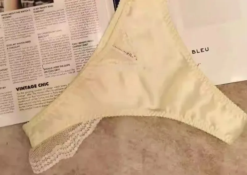 Satin Dessous-Set Französischer Spitzen-BH mit Vorder-Verschluss - Ultra dünn Minimizer & Push Up für jede Größe BANERDANNI AB