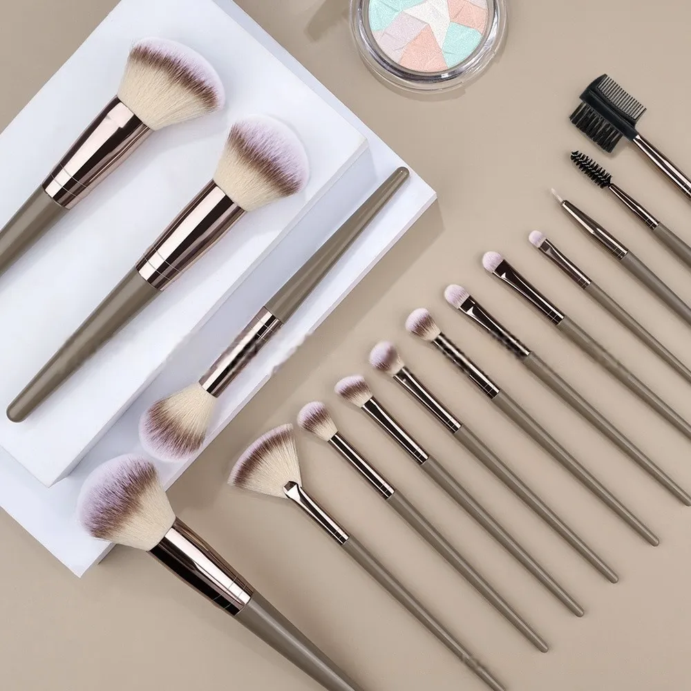 20Pcs Makeup Brushes Set Soft Synthetic Fiber Foundation Eyeshadow Blending Blush Powder Contour Beauty Tool