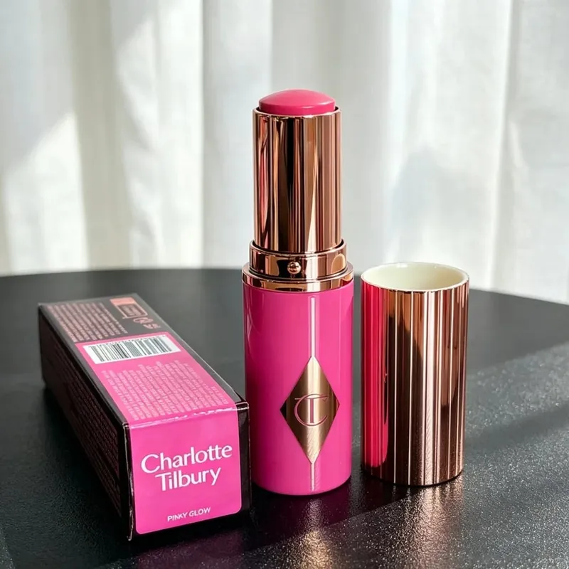 Charlotte Tilbury 4D forlængende mascara til volumen af ​​vipper Vandtæt, svedfast og cremet Blush Stick Rosy Cheek Let at blande