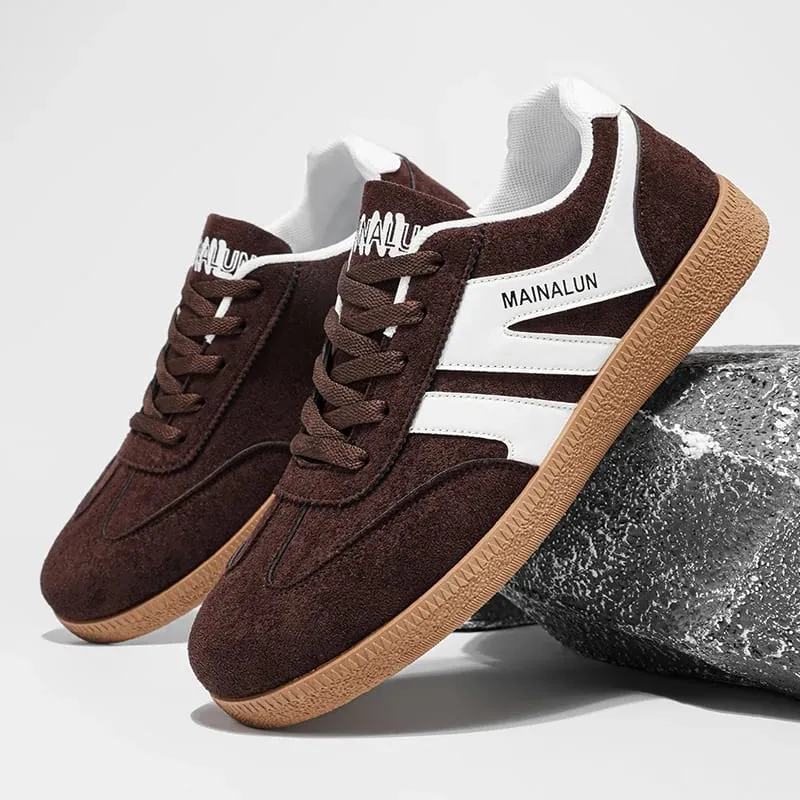 Men's Casual Sport Shoes Suitable for Spring and Summer Outfits Available in Various Sizes. Plus-Size Men's Shoes Ideal for O