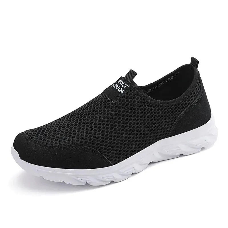 2026 Lightweight Men Casual Shoes Breathable Slip on Male Casual Sneakers Anti-slip Men's Flats Outdoor Walking Shoes Size 39-47
