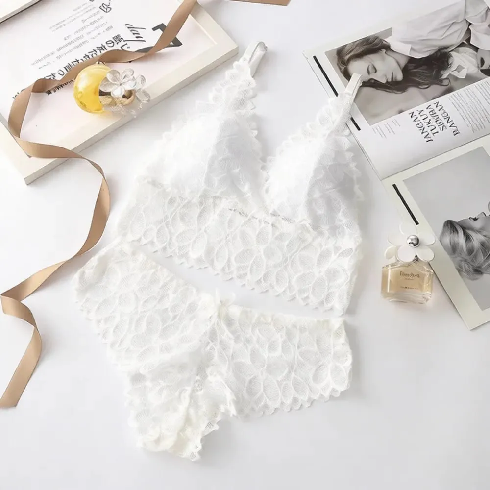 French Style Lace Lingerie Set Wireless Bra Panty Sexy Breathable Thin Cup Underwear Comfortable Gathered Intimate Wear