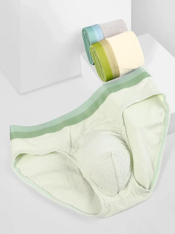 2PCS Men's triangular underpants, pure cotton men's style, made of baby cotton. The underpants are of a thin style for summer,