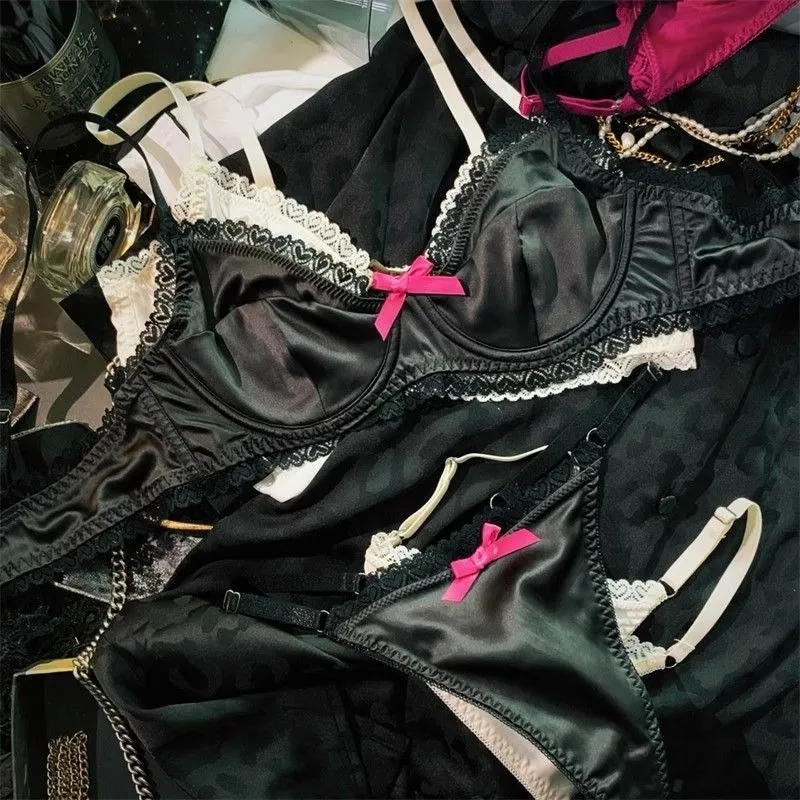 Set Pakaian Dalam Wanita Set Bra Push Up Tembus Pandang Renda Seksi Sutra Es Pakaian Dalam dan Celana Dalam Berkumpul Musim Panas Musim Semi