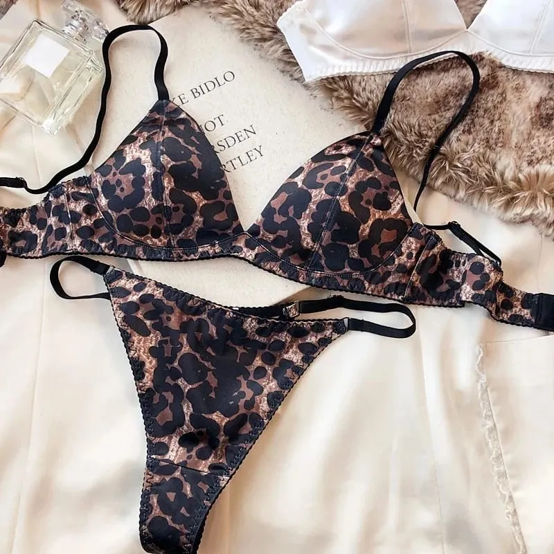 2026 New French Ultra Thin Women Lingerie Set Satin Lace Splicing Comfort Bras Leopard Print Temptation Bra Thong Sets Underwear