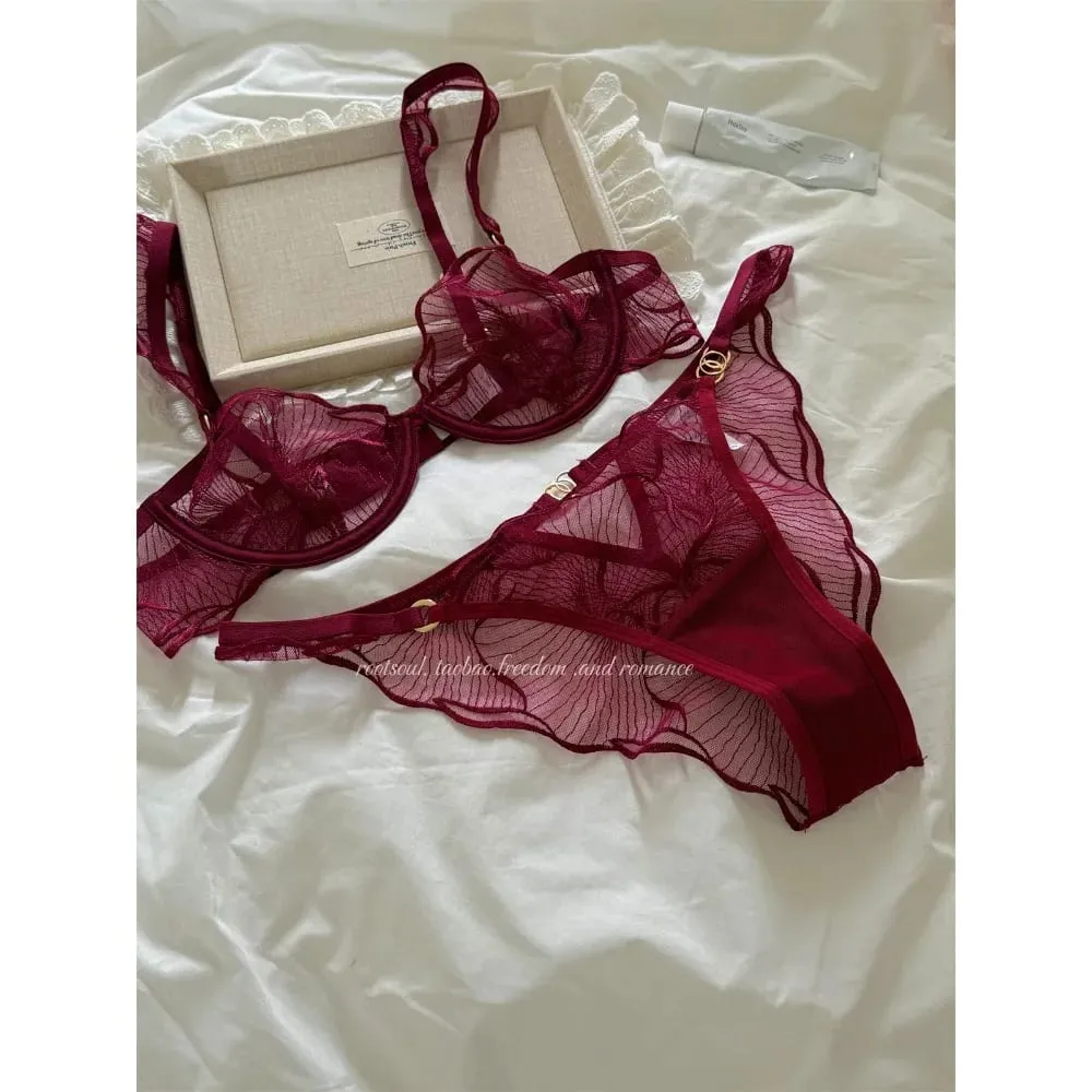 Romantic French Lace Bra Set Floral Embroidery Push Up Thin Cup Women Lingerie Bra & Panty Set Size 32-38AB セクシーな