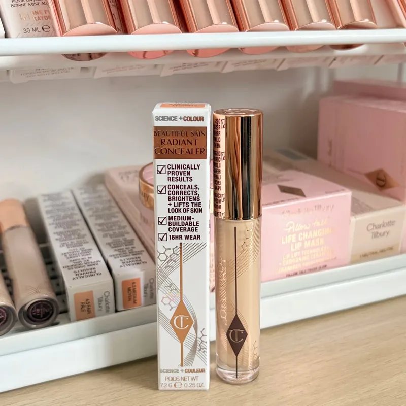 Charlotte CT Lip & Cheek Blush Balm Blush Stick Mat Concealer Flydende let at blande for en jævn naturlig finish Tilbury Makeup Sets