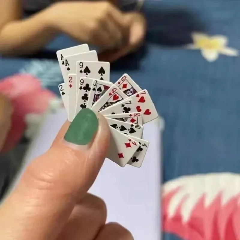 Mini Cartoon Playing Poker Fun Cards Student Stress Relieving Board Games Small Toys Casual Fingertip Playing Poker