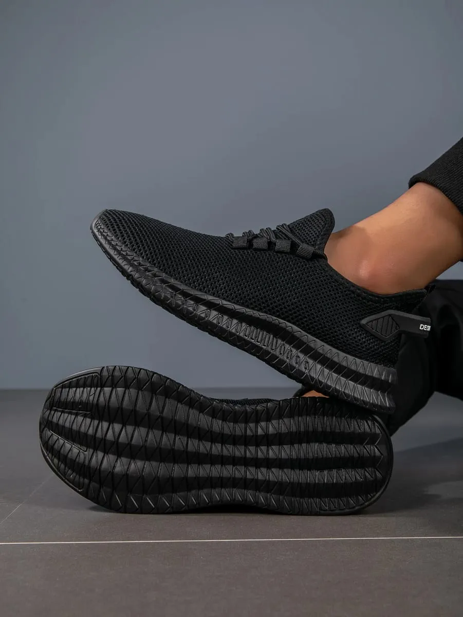 Men's Lightweight Breathable Running Shoes with Lace-Up Design Comfortable All-Day Versatile Fashionable Mesh Upper