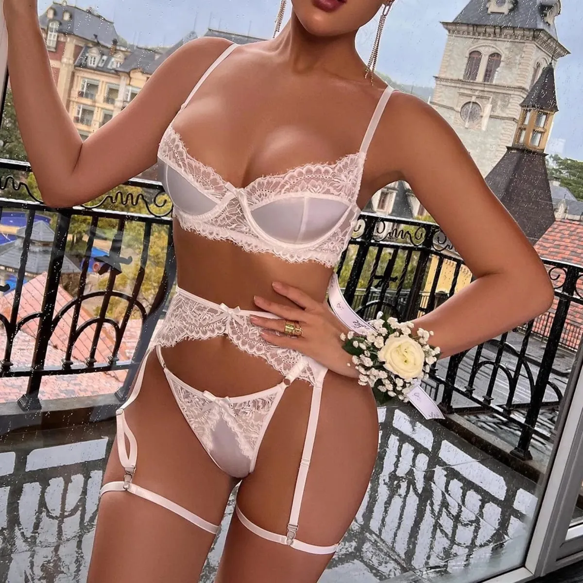 4 PC สตรีชุดชั้นในลูกไม้ซาติน Bow Garter เข็มขัด 여자속옷 판타지 성준 LenceríA Atrevida De Mujer нижнее белье женское Сексуальные