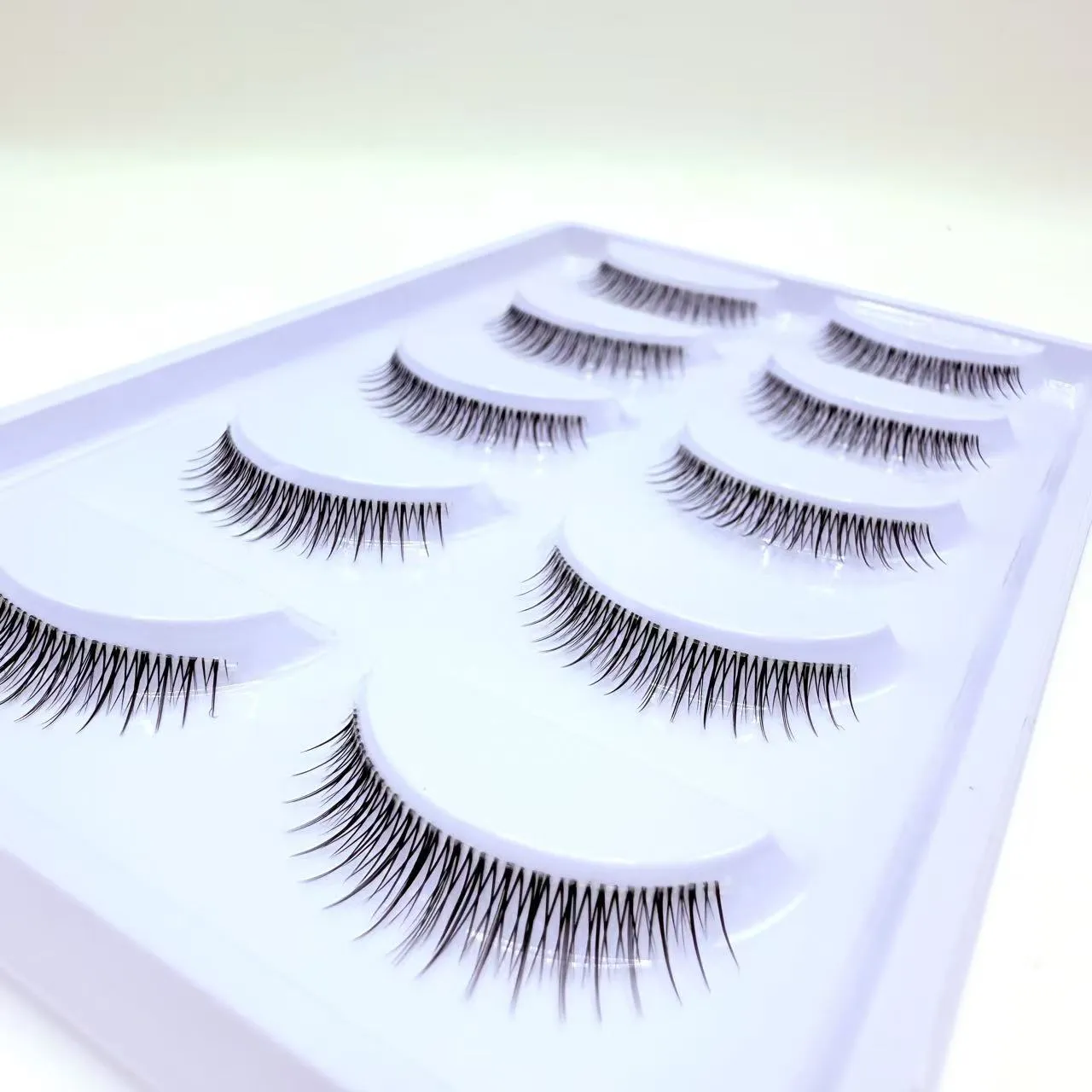 Weiche und natürliche Augenvergrößerung, 5 Paar falsche Wimpern, transparenter Stiel, weiche, natürliche Streifenwimpern