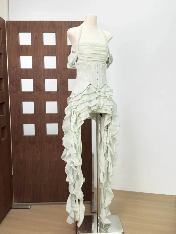 Women's Ruffle Edge Pleated Dress Three Piece Set Sexy Backless Ruffle Edge Dress Suitable for Parties and Cocktail Parties