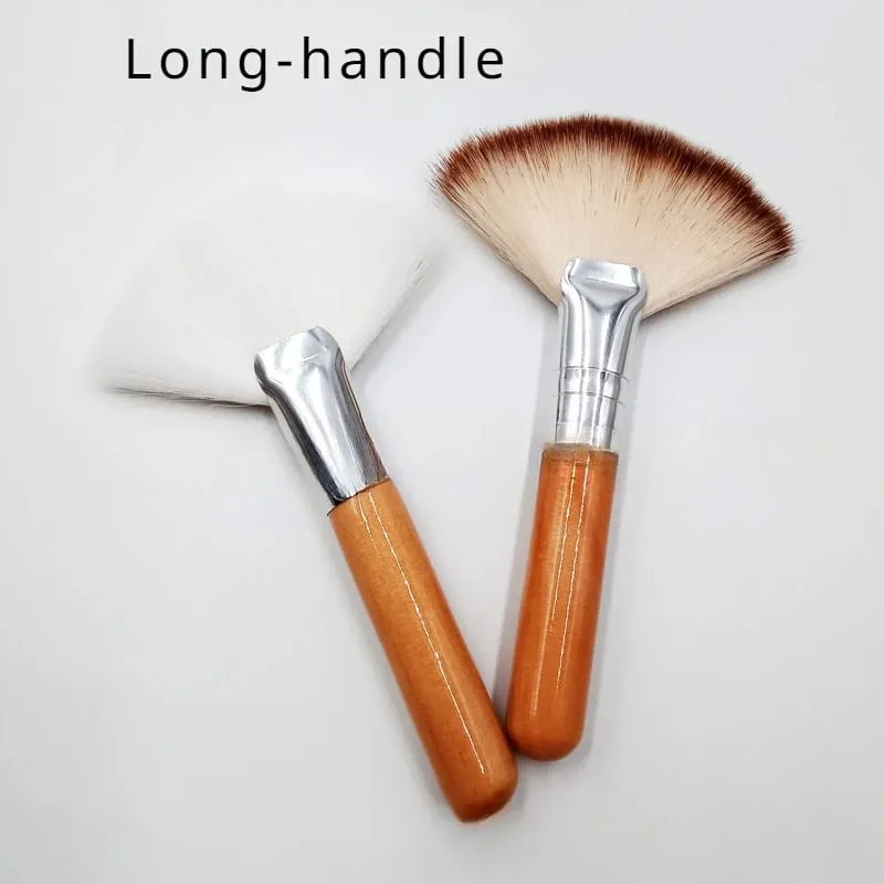 Mini-Make-up-Pinsel, sanfte Kosmetikerin, Reinigung, Kosmetik, klein, weiß, kurzer Holzgriff, Kunstfaser-Fächerpinsel für die Gesichtsbehandlung