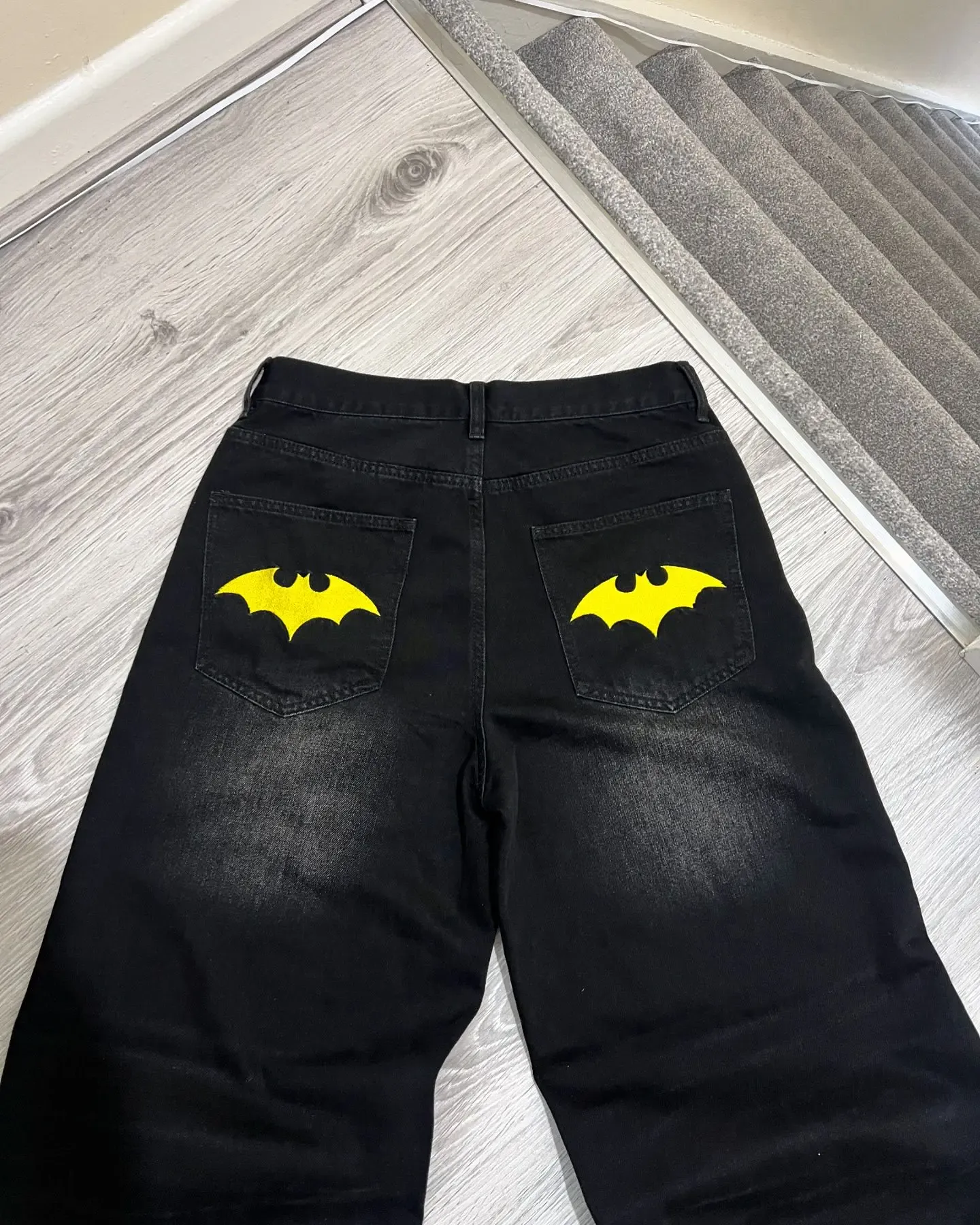 Y2K Jeans Longgar Bordir Hewan Kelelawar Celana Denim Gotik Hip Hop Hitam Pria Antik Celana Panjang Kaki Lebar Lurus Wanita Mode