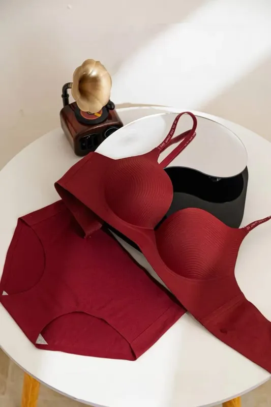 性感紅色聚攏胸罩套裝適合小乳房防下垂舒適透氣婚禮內衣套裝無鋼圈