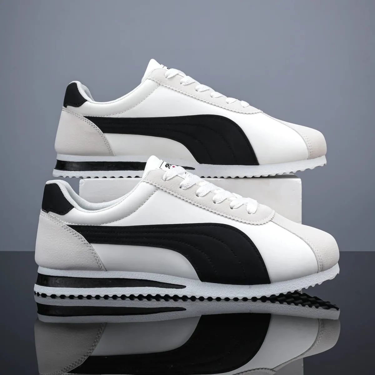 Men's casual business sneakers outdoor all-season versatile sneakers for men