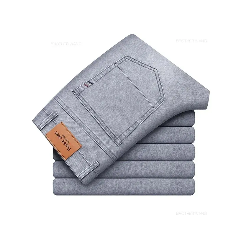 Sommarmärke Herr passform Rak lättvikts stretchjeans i bomull Business Casual Hög midja Tunna ljusgrå jeans herrbyxor