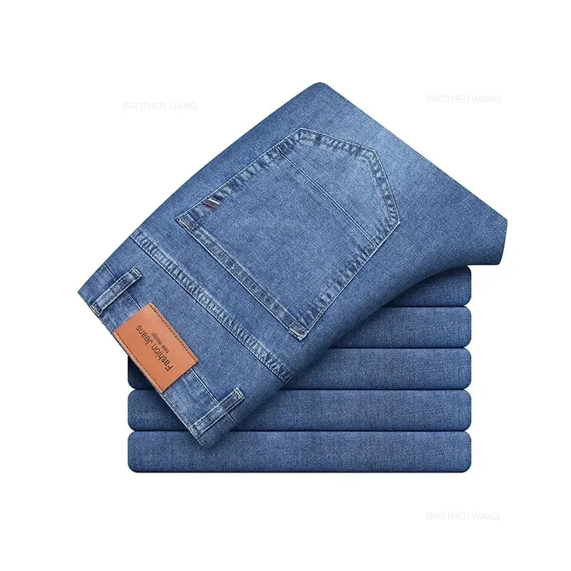 Sommarmärke Herr passform Rak lättvikts stretchjeans i bomull Business Casual Hög midja Tunna ljusgrå jeans herrbyxor