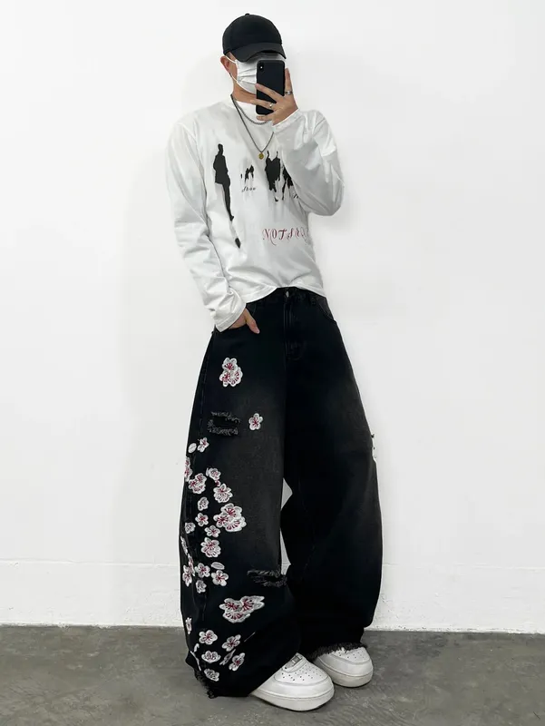 American Retro Floral Embroidery Ripped Design Black Men's Loose Jeans Washed Y2K Street Style Versatile Pants