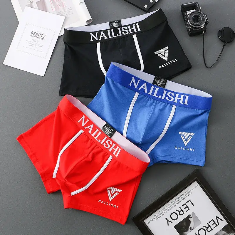 2-delade herrunderkläder Burst av bomull Andas ungdomsboxershorts Letter Trend fyrkantiga shorts med mitten av midjan Platt hörn Perso