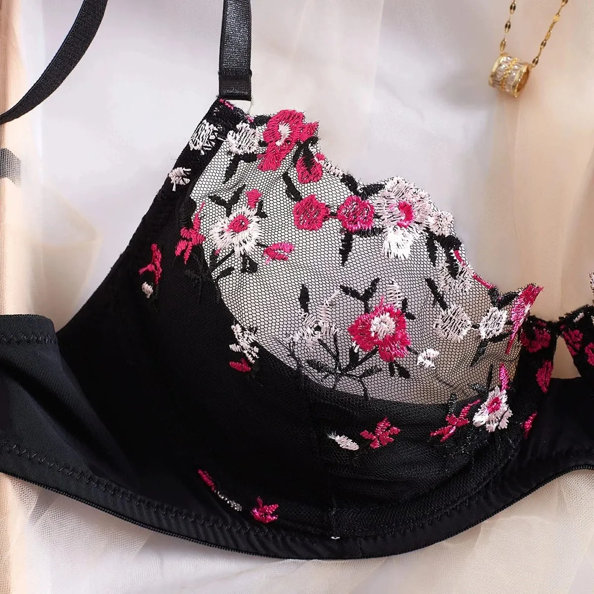 Sexy Womens Underwear Exotic Emotional Bra Set Embroidered Print Brassiere Lingerie Set Women's Push Up Thin Bralette suit