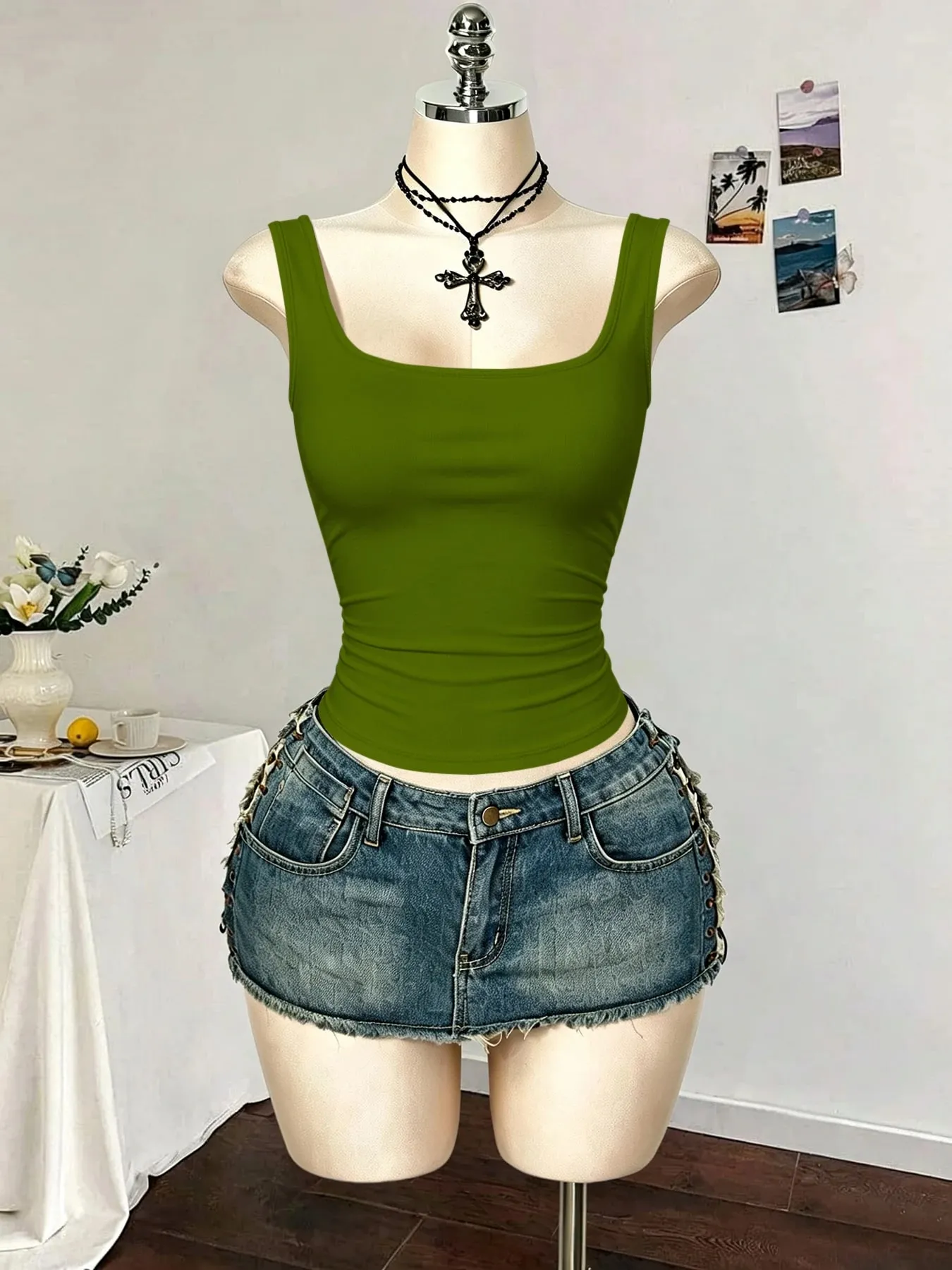 Women Square Neck Wide Strap Ribbed Tank Top Sleeveless Fitted Slim Casual Cami Top