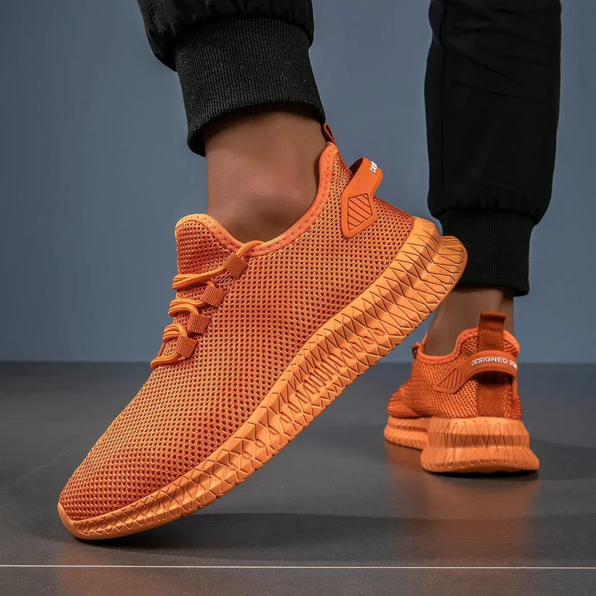 Mens Running Shoes Breathable Lightweight Sports Shoes Anti Slip Comfortable Gym Training Walking Sneakers for Men