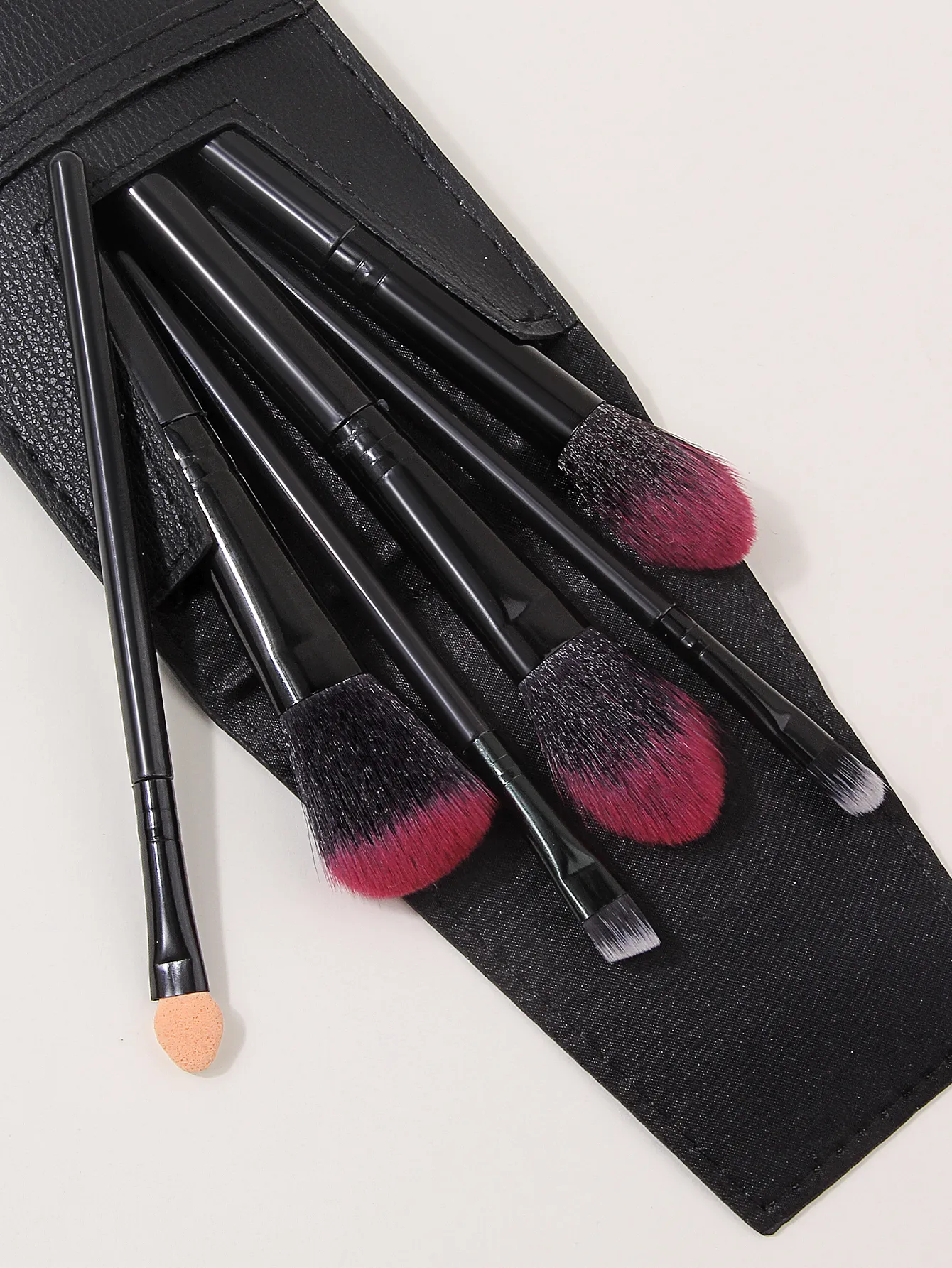 `8Pcs Makeup Brush Set with Storage Bag Triangle Powder Puff Professional Face Eye Cosmetic Brushes Beauty Kit