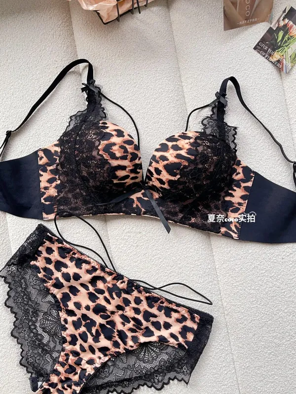 New Sexy Leopard Print Deep V Push Up Bra Lingerie Set for Women Small Bust Push Up Effect Anti Ptosis Daily Wear 32-38 Bra Set