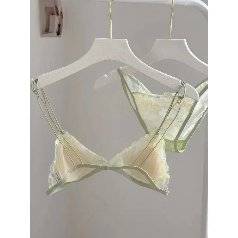 French Triangle Cup Bralette Embroidered Lace Wireless See Through Hollow Out Sexy Pure Desire Lingerie Set MOYISU Sexy Tushy