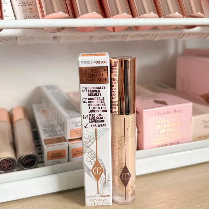 Charlotte CT Lip & Cheek Blush Balm Blush Stick Mat Concealer Flydende let at blande for en jævn naturlig finish Tilbury Makeup Sets