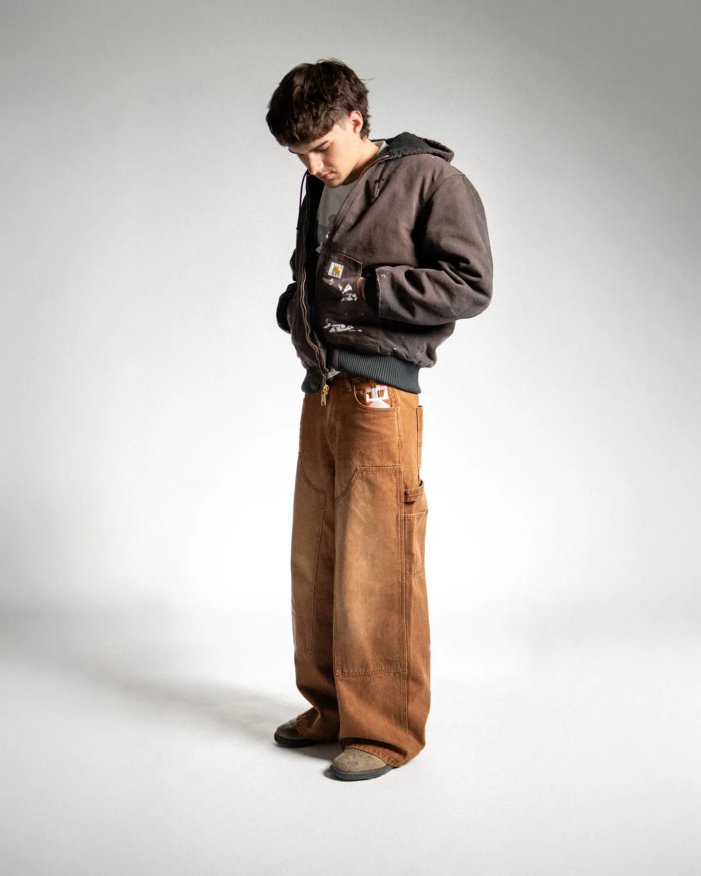 Jeans Tukang Kayu Coklat Kasual Pakaian Jalanan Celana Fashion Detail Kaki Lebar Bordir Saku Berat Pria Wanita Longgar Lembut Y2K
